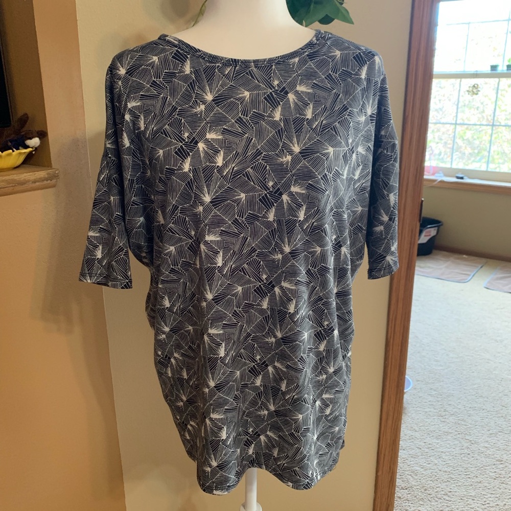 LuLaRoe Irma Shirt